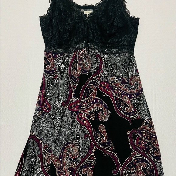 Soma Other - Soma Intimates Black and Burgundy Lace Nightgown with Paisley Design, XL